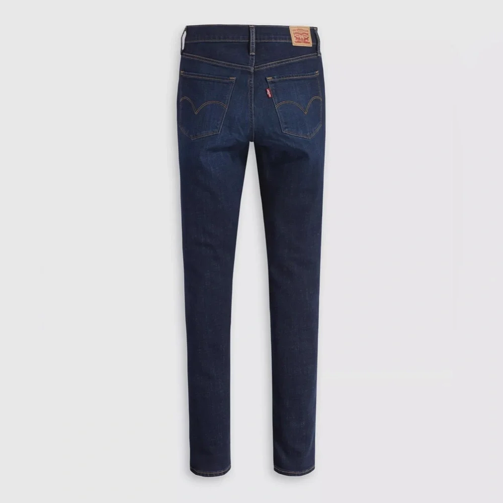 Levi’s 311 Shaping Skinny Women's Dark Wash Jeans Size 29